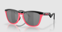 Load image into Gallery viewer, Oakley Frogskins sunglasses