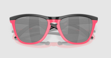 Load image into Gallery viewer, Oakley Frogskins sunglasses