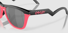 Load image into Gallery viewer, Oakley Frogskins sunglasses