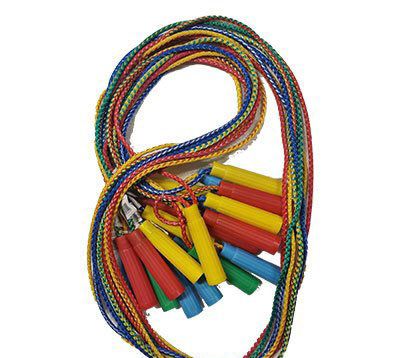 Lapsed hüppenööriga