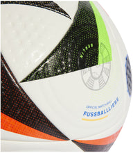 Ladda bilden i Galleri Viewer, ADIDAS Fotbollsälskare Euro24 Pro Fotboll