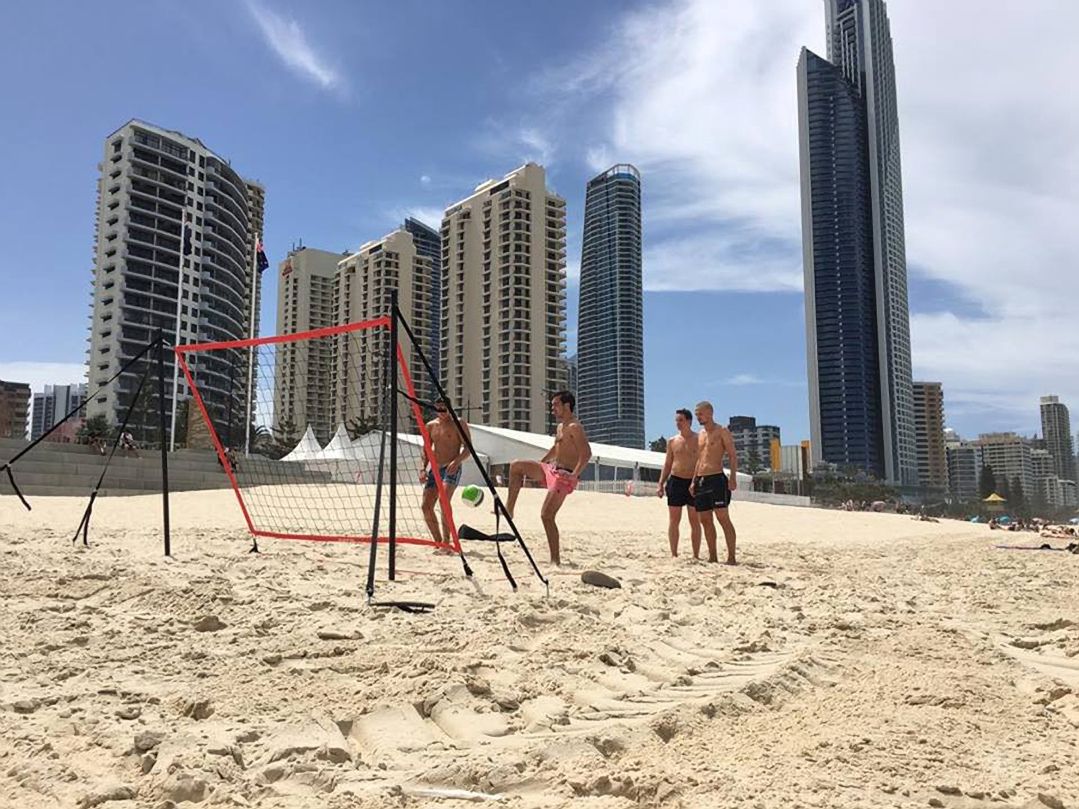 FUTCHI Portable Football Rebounder Set