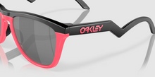 Ielādējiet attēlu galerijas skatītājā, Oakley Frogskins saulesbrilles
