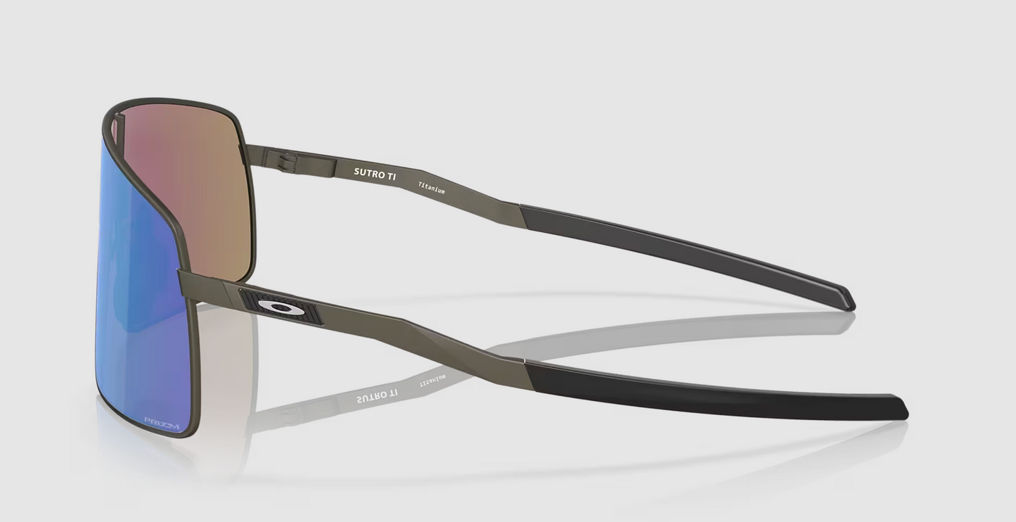 Oakley Sutro ti Satin lead Prizm sapphire saulesbrilles