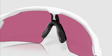 Load image into Gallery viewer, Oakley Radar ev sunglasses
