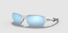 Load image into Gallery viewer, Oakley Flak xs (Youth Fit) sunglasses
